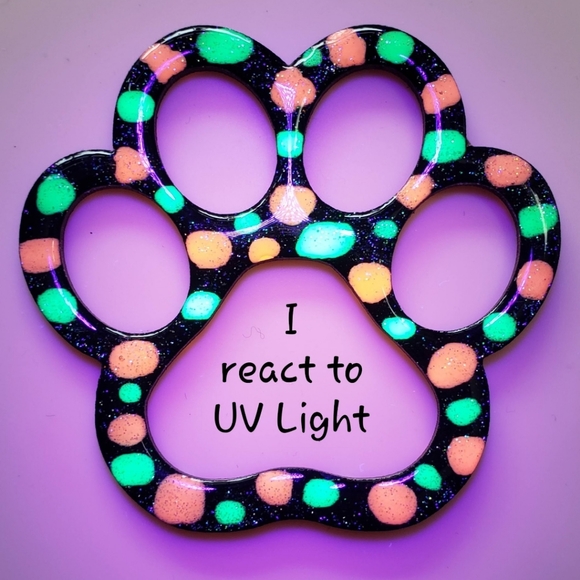 Handmade Paw Print Decor Accessory - Picture 2 of 10